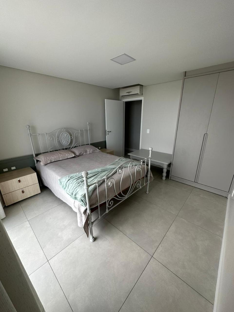 Apartamento Frente Mar na Baía de Porto Belo Exterior foto