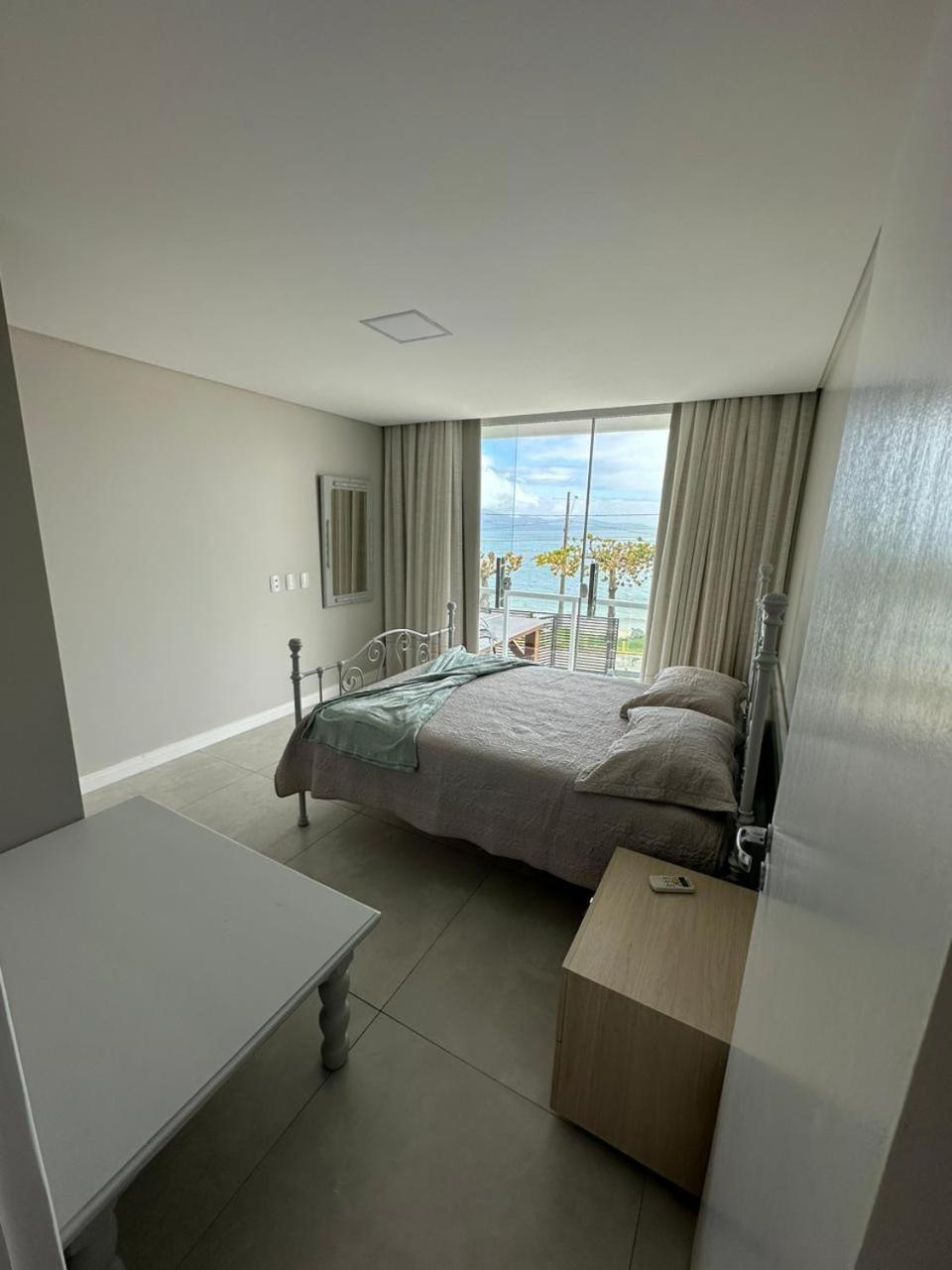 Apartamento Frente Mar na Baía de Porto Belo Exterior foto